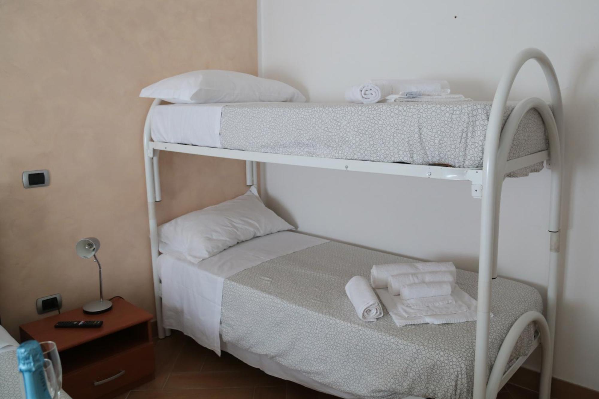 Guest House Simonazzi ريجّو إيميليا المظهر الخارجي الصورة